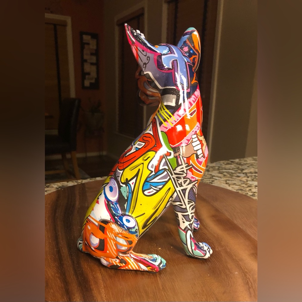 Sculpture; Water Transfer Resin; Chihuahua; Graffiti Motif; 9.8”Tx6.3”Lx5.5”W - Picture 4 of 6